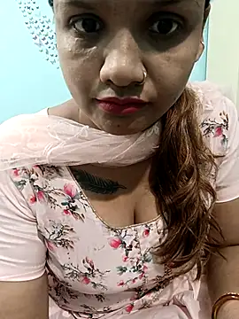 Snapshot of Kanika_Kapoor_ chatting on 09/15/25, 08:25 Kanika Kapoor online show from 09/15/25, 08:25