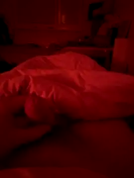 Snapshot of Youngyguy chatting on 12/16/25, 09:09 Youngyguy online show from 12/16/25, 09:09