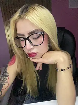 PrettyAshley  online show from 07/19/26, 02:32