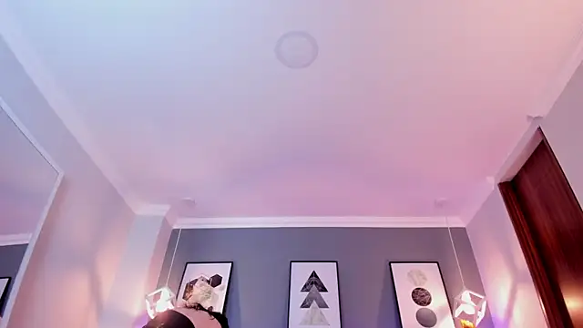 Nina Ford online show from 07/10/26, 03:00
