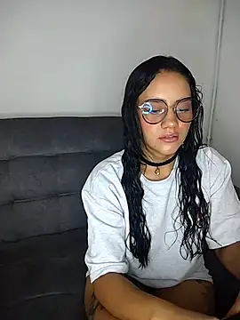 AntonelaDuarte online show from 09/12/25, 12:11