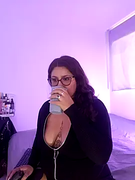 Vesper Vixen online show from 11/24/25, 03:56