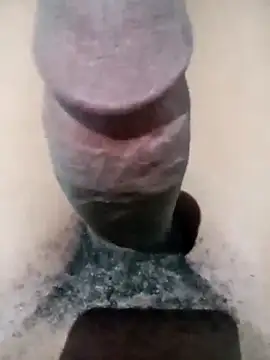 Snapshot of CARAMELSD chatting on 10/27/25, 11:52 CARAMELSD online show from 10/27/25, 11:52