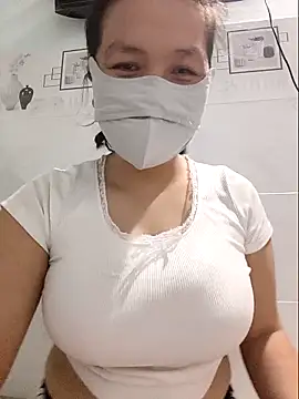 Wainy kina online show from 10/13/25, 02:33