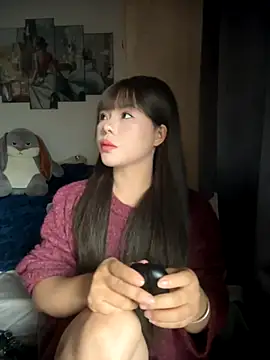 SarahBeii online show from 11/19/25, 03:50