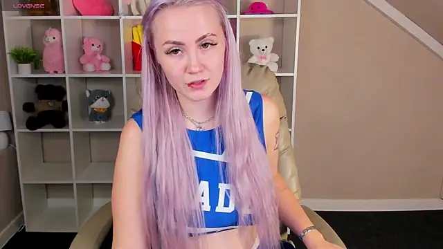 Joyce Howard online show from 10/15/25, 02:28