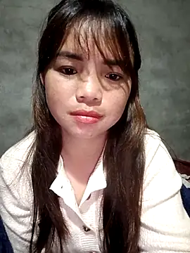 Snapshot of AnHa19 chatting on 11/20/25, 12:44 AnHa19 online show from 11/20/25, 12:44