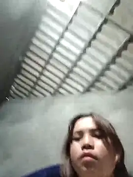 Snapshot of AnHa19 chatting on 11/22/25, 05:50 AnHa19 online show from 11/22/25, 05:50