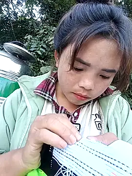 Snapshot of AnHa19 chatting on 11/26/25, 01:50 AnHa19 online show from 11/26/25, 01:50