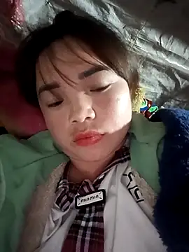 Snapshot of AnHa19 chatting on 11/26/25, 01:56 AnHa19 online show from 11/26/25, 01:56