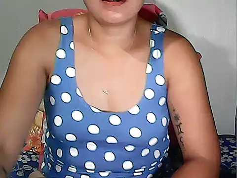 xxkitty27xx online show from 11/21/25, 10:14