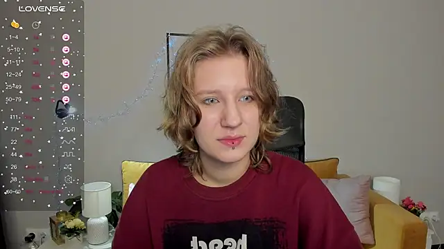 Hailey Foxy online show from 10/04/25, 08:45