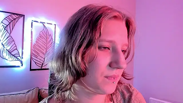 Hailey Foxy online show from 11/12/25, 09:32