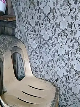 Snapshot of sally_say chatting on 10/10/25, 10:47 sally say online show from 10/10/25, 10:47