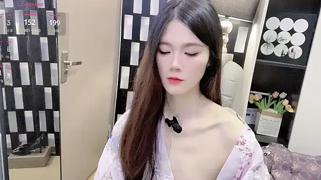 Yueyue-MM online show from 11/29/25, 02:14