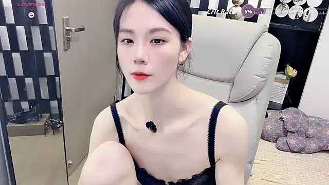Yueyue-MM online show from 06/10/26, 03:00