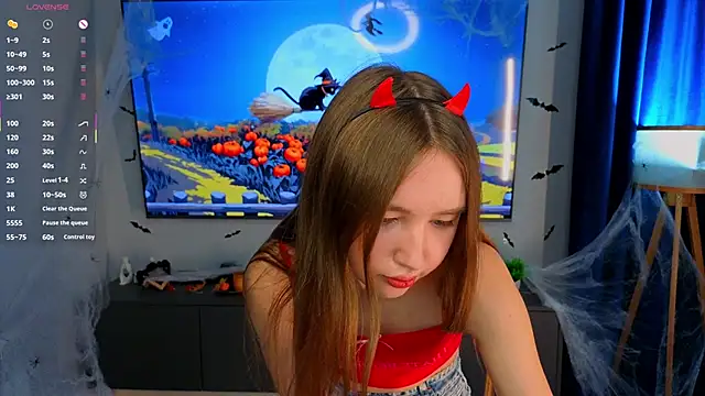 Snapshot of ElfredaTupy chatting on 11/11/25, 07:47 ElfredaTupy online show from 11/11/25, 07:47