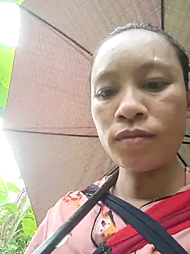 Snapshot of simi-lucy chatting on 09/25/25, 05:00 simi-lucy online show from 09/25/25, 05:00