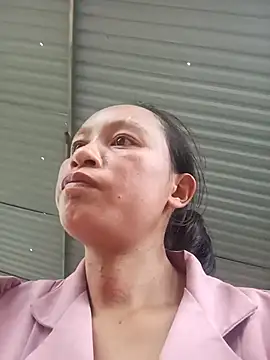 Snapshot of simi-lucy chatting on 09/26/25, 03:54 simi-lucy online show from 09/26/25, 03:54