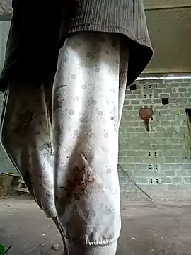 Snapshot of simi-lucy chatting on 10/02/25, 03:35 simi-lucy online show from 10/02/25, 03:35