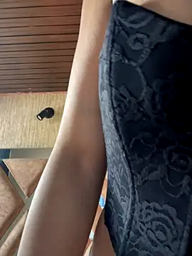 Snapshot of Laila_Pink chatting on 11/04/25, 07:35 Laila Pink online show from 11/04/25, 07:35