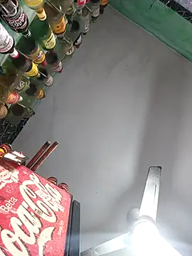 Snapshot of andrerj22 chatting on 10/03/25, 07:00 andrerj22 online show from 10/03/25, 07:00