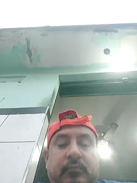 Snapshot of andrerj22 chatting on 10/07/25, 08:28 andrerj22 online show from 10/07/25, 08:28