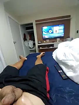 Snapshot of andrerj22 chatting on 10/09/25, 06:33 andrerj22 online show from 10/09/25, 06:33