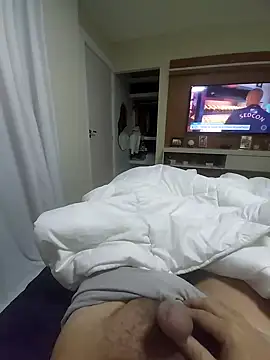 Snapshot of andrerj22 chatting on 10/16/25, 04:52 andrerj22 online show from 10/16/25, 04:52