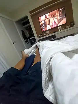 Snapshot of andrerj22 chatting on 10/20/25, 04:18 andrerj22 online show from 10/20/25, 04:18