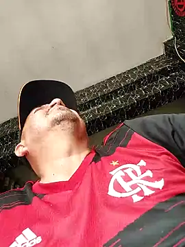 Snapshot of andrerj22 chatting on 10/29/25, 04:31 andrerj22 online show from 10/29/25, 04:31