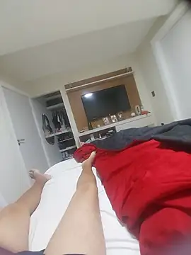 andrerj22 online show from 08/05/26, 04:04