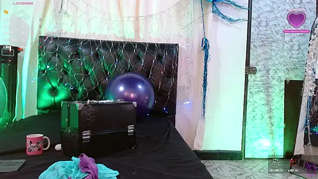  SARAI DUPONT online show from 01/28/25, 10:12
