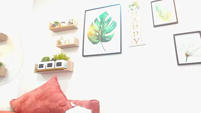 Snapshot of Aliciacute__ chatting on 09/27/25, 06:13 Aliciacute   online show from 09/27/25, 06:13