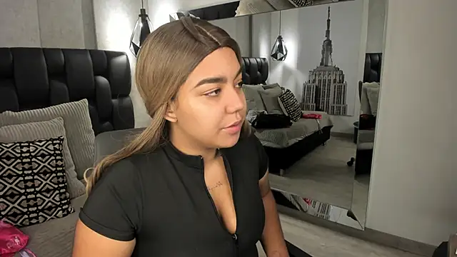 SadieFoster online show from 09/16/25, 12:39