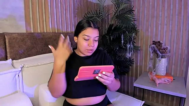 SadieFoster online show from 10/21/25, 12:50