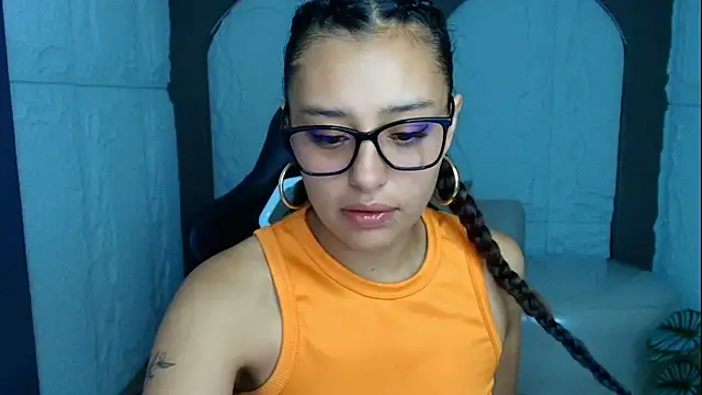 Miah Jones r  online show from 09/11/25, 12:38