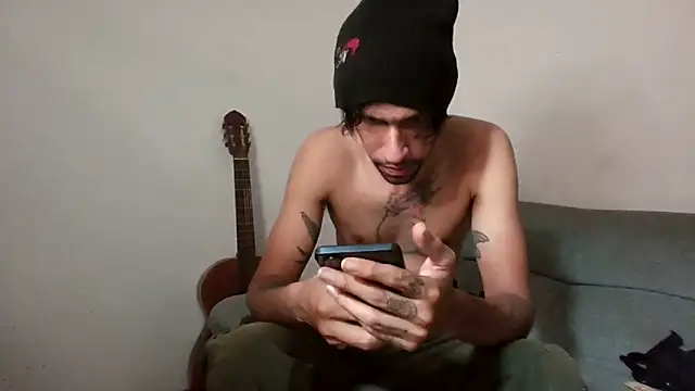 Alejandro92 cali online show from 06/08/26, 04:29