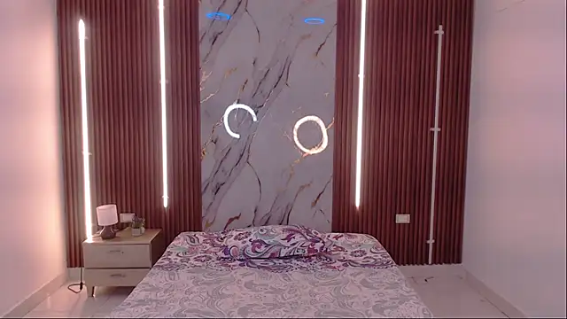 Snapshot of shena_nomy1 chatting on 11/27/25, 08:00 shena nomy1 online show from 11/27/25, 08:00