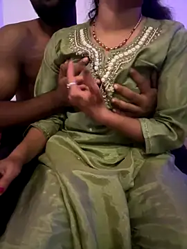 Naughty couple live online show from 11/03/25, 10:38