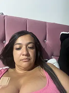 Snapshot of andrea-cohen chatting on 11/12/25, 11:47 andrea-cohen online show from 11/12/25, 11:47