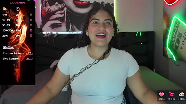 Snapshot of Sara_Bdsm_ chatting on 02/12/26, 02:17 Sara Bdsm online show from 02/12/26, 02:17
