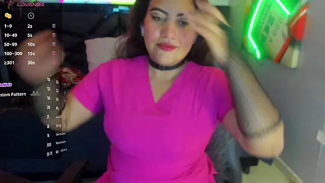 Snapshot of Sara_Bdsm_ chatting on 04/15/26, 02:13 Sara Bdsm online show from 04/15/26, 02:13