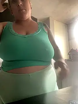 bruna438 online show from 10/02/25, 10:44