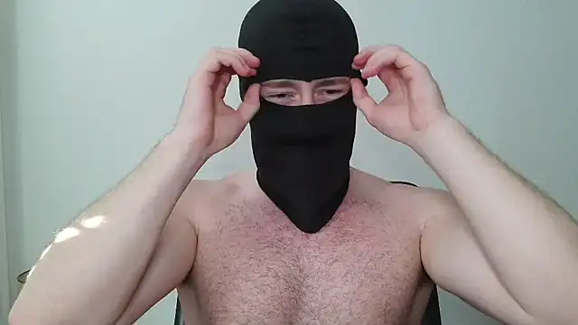 Snapshot of PhantomGent chatting on 06/18/26, 06:34 PhantomGent online show from 06/18/26, 06:34