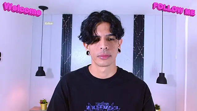 Snapshot of Franvill_Trato chatting on 10/06/25, 05:32 Franvill Trato online show from 10/06/25, 05:32