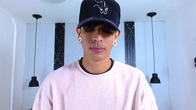 Snapshot of Franvill_Trato chatting on 10/29/25, 07:15 Franvill Trato online show from 10/29/25, 07:15