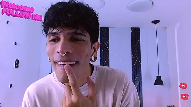 Snapshot of Franvill_Trato chatting on 01/05/26, 08:34 Franvill Trato online show from 01/05/26, 08:34