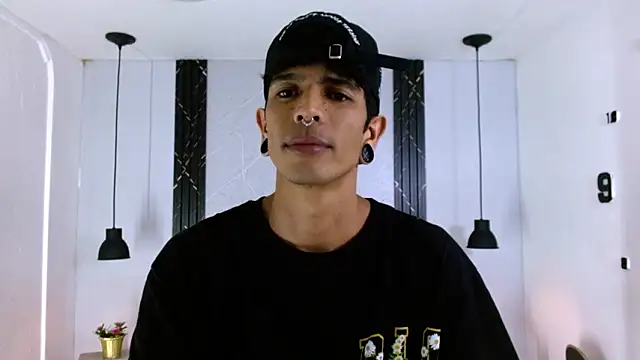 Snapshot of Franvill_Trato chatting on 02/25/26, 07:23 Franvill Trato online show from 02/25/26, 07:23