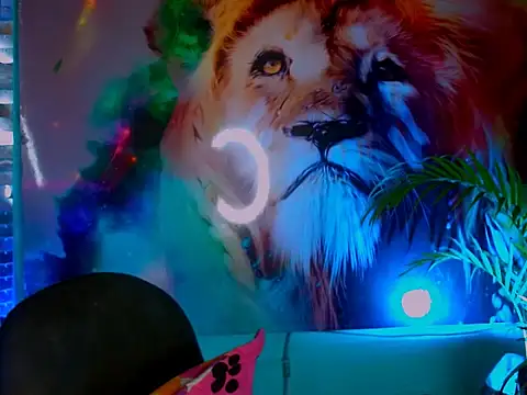 Snapshot of Cristal_Gem1 chatting on 09/22/25, 05:31 Cristal Gem1 online show from 09/22/25, 05:31